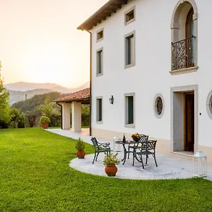 https://tenuta-castagnera.hotelinveneto.com